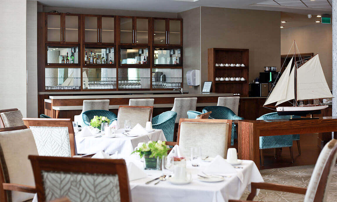 Bar and Lounge, Parkland on the Glen (Mississauga, Ontario)