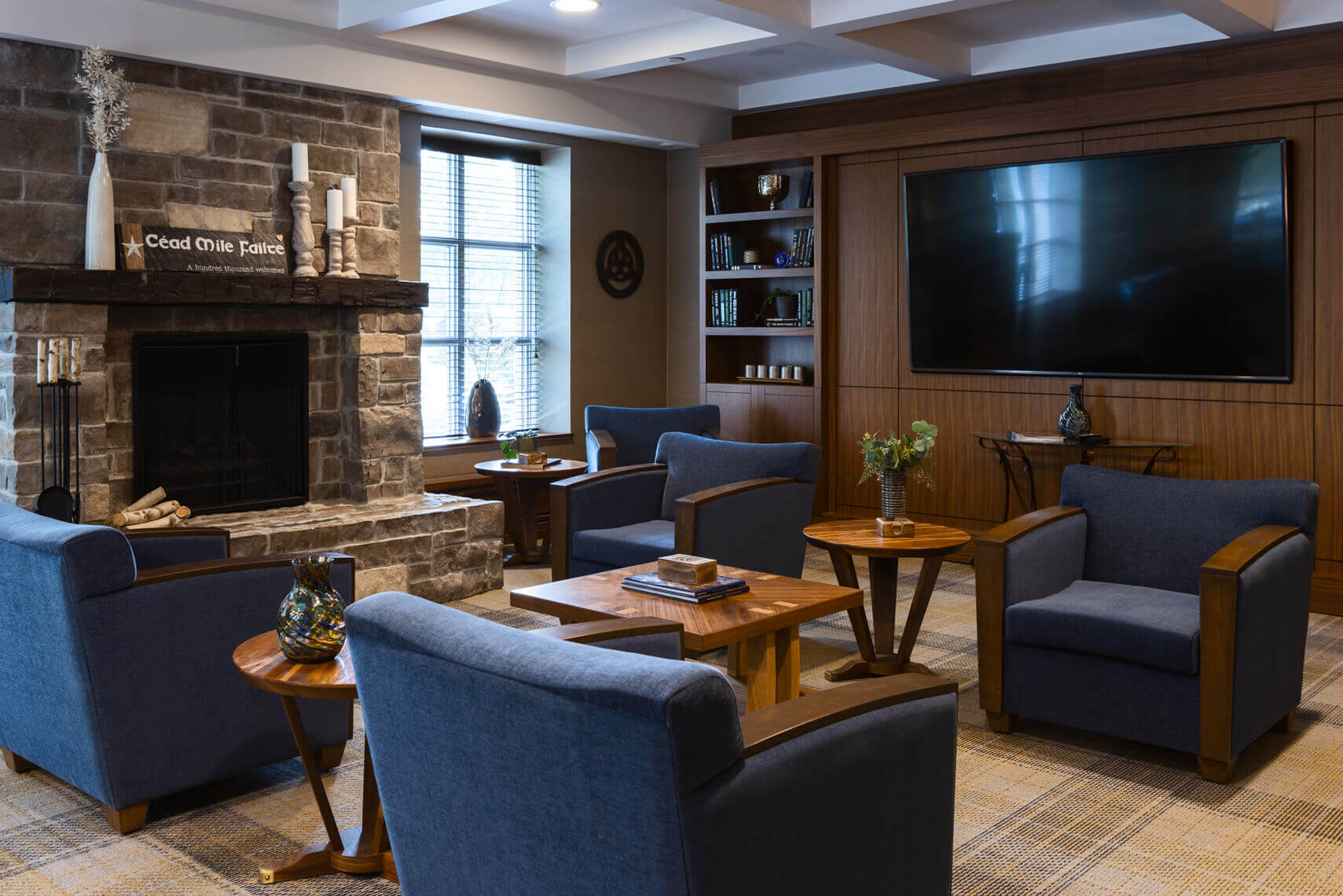 Lounge and TV room, Parkland on the Glen (Mississauga, Ontario)