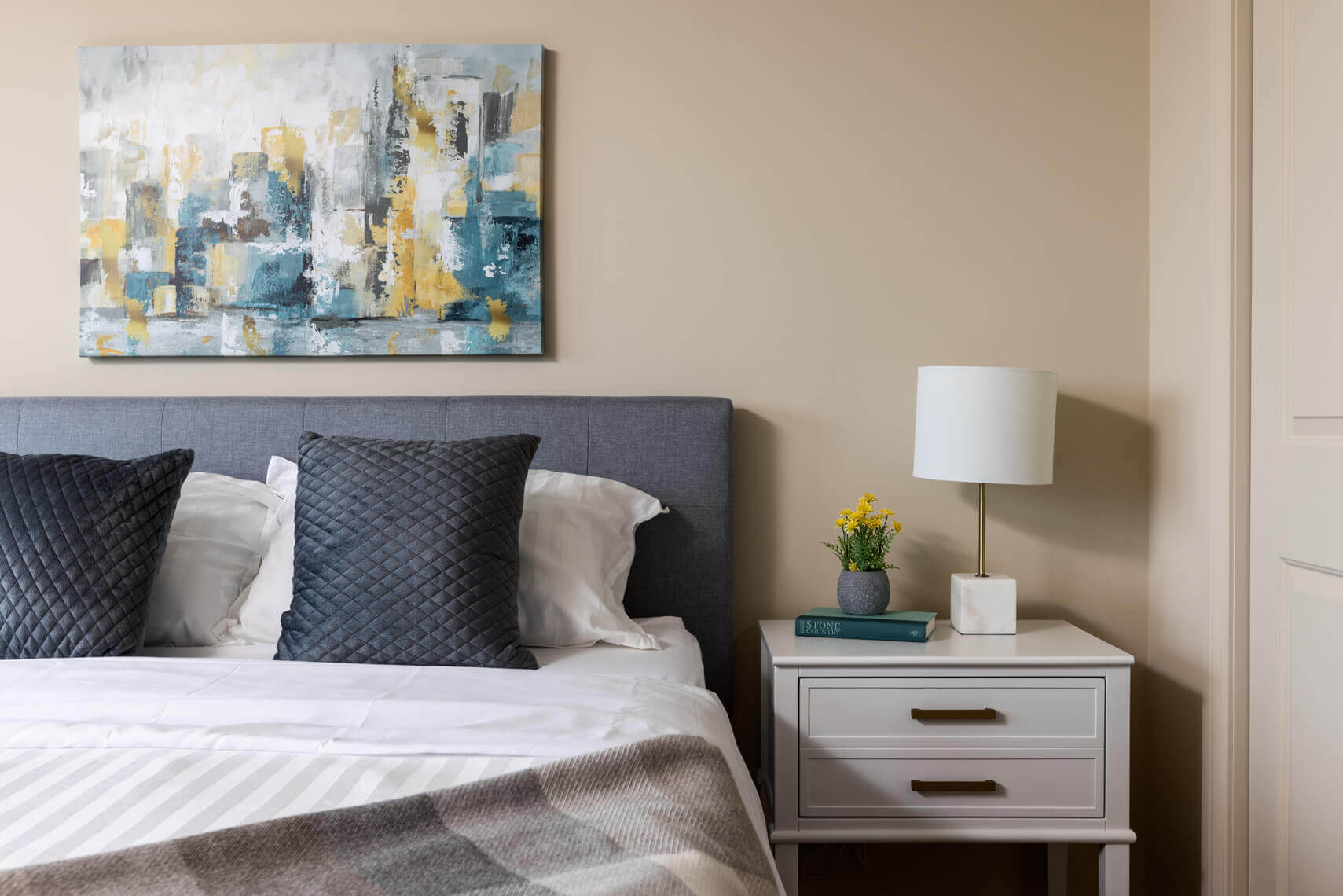 Bedroom, Resident Suite, Parkland on the Glen (Mississauga, Ontario)