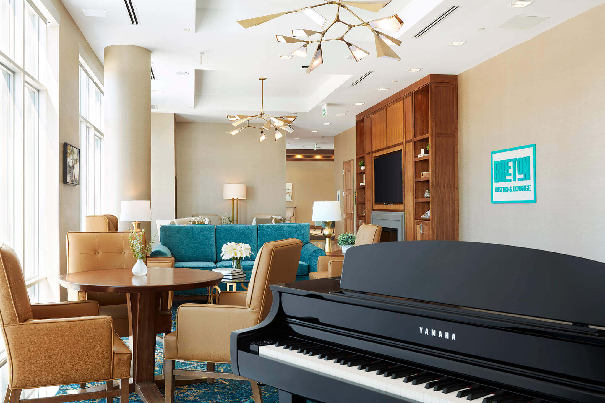 Piano bar and lounge, Parkland Retirement Home in Ajax (Durham Region, Ontario)