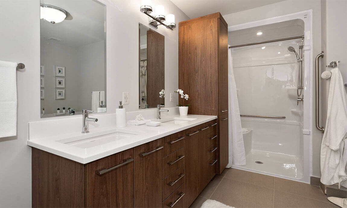 Resident Suite Bathroom, Eglinton West (Etobicoke, Ontario) retirement.