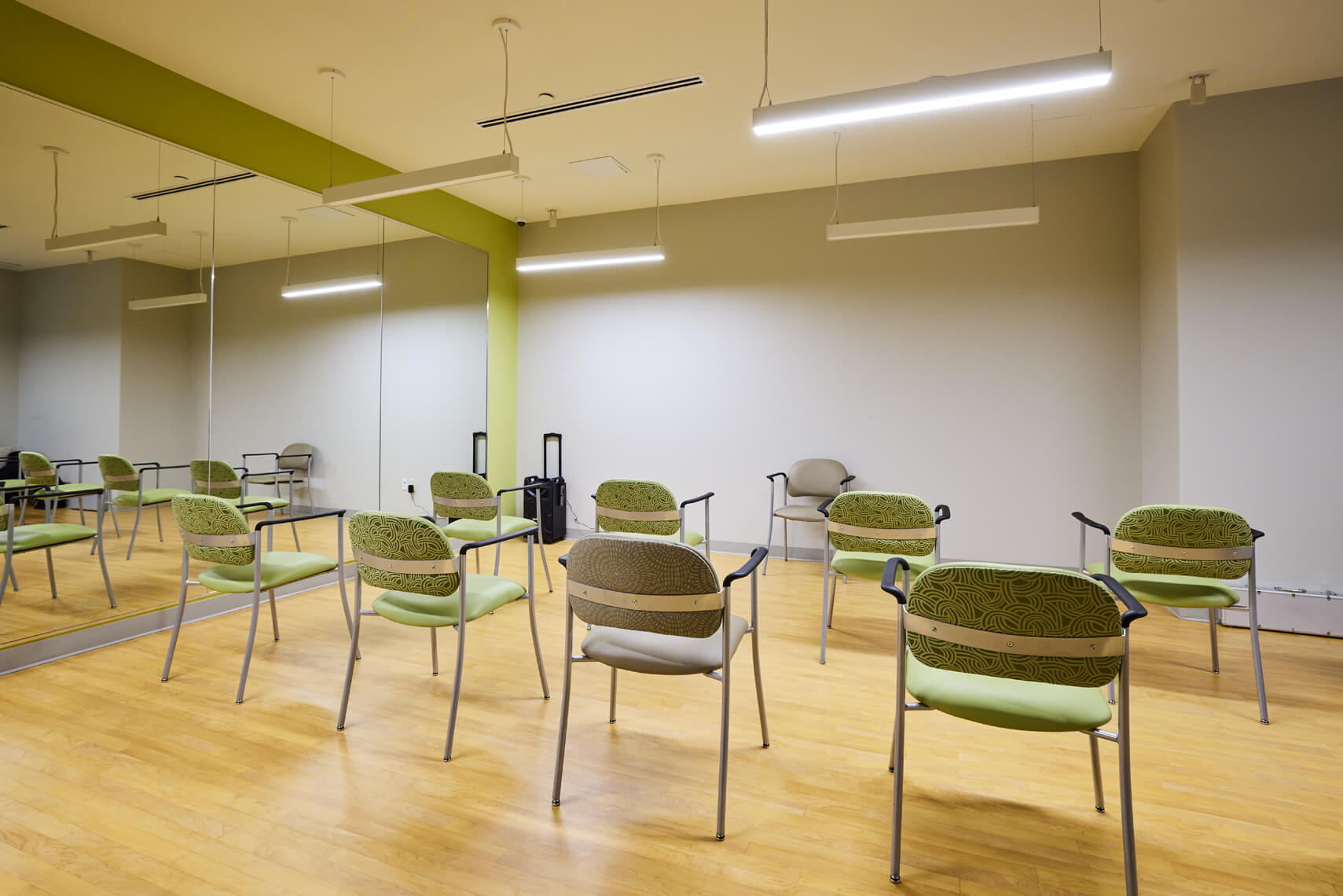 amenities at assisted care living in ancaster